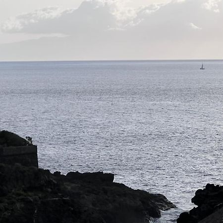 Apartamento En Los Gigantes Con Vistas Al Mar Santiago del Teide Eksteriør billede